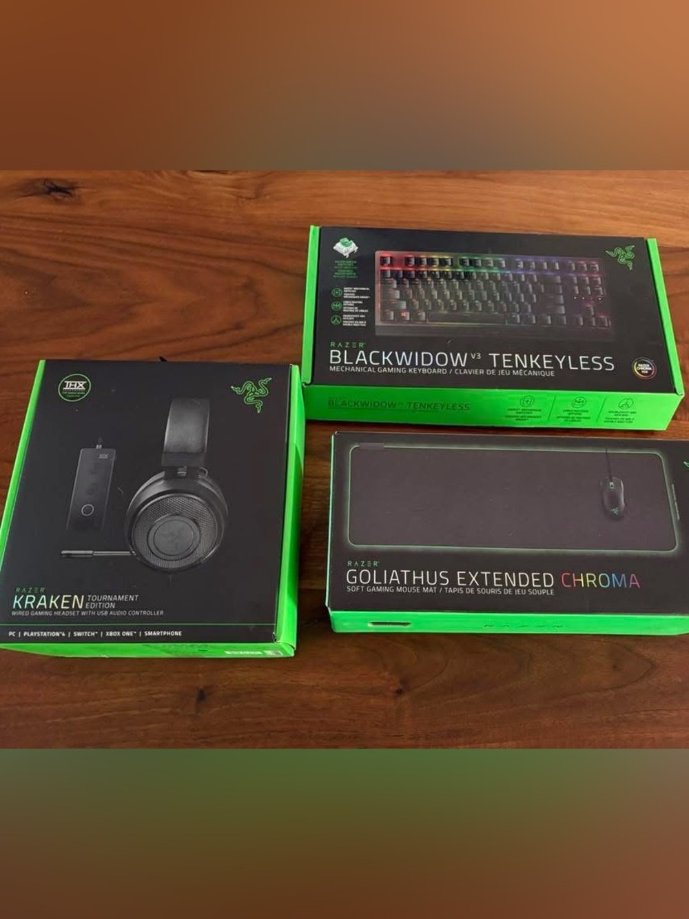 Razer Gaming Lot - Keyboard / Headphones and Mouse mat